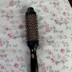 Black and Pink Hair Styling Brush